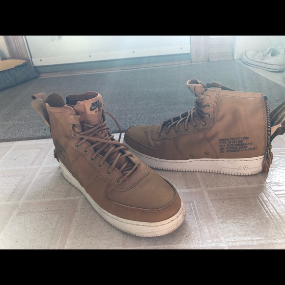 Nike SF AF1 Mid size 12 - Picture 1 of 1
